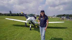 My name is zara rutherford, and i am flying around the world solo this august. Mit 19 Jahren Um Die Welt Panorama