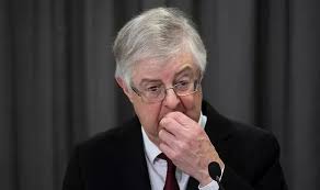 Welsh first minister mark drakeford has admitted he would consider 'temporary' local curfews for mark drakeford said he would consider temporary curfews (image: 8bknxtbvw Avm
