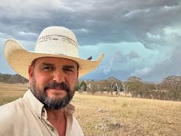A little stormy yesterday afternoon 🌩️⚡️. Unfortunately we were just to  the west of it and only got a couple of mills of rain. Still, we'll take  it. #stormclouds #southerntablelands #lightning #ranchlife
