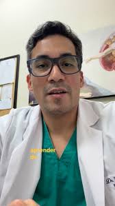 La edad no es contraindicación para un tratamiento de aneurisma cerebral. ,  Tengo muchos pacientes mayores de ochenta años tratados, ya sea por  aneurismas rotos y no rotos. Cada caso debe ser ...