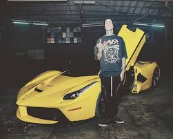 1 travis barker net worth. Travis Barker Bio Age Net Worth Salary Height Divorce Body Measurement Career
