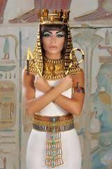 Image Result For صور كليوباترا Egyptian Goddess Costume Egyptian Costume Egyptian Fashion