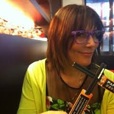 Tania Rodrigues (@taniarodrigues)