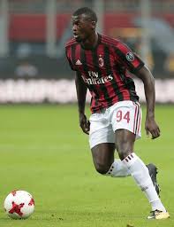 Jun 16, 2021 · m'baye niang devrait bel et bien quitter le stade rennais lors de ce mercato. Mbaye Niang Photostream Ac Milan Milan Giuseppe Meazza