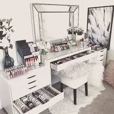 13 Fun Diy Makeup Organizer Ideas For Proper Storage Bedroom Onabudget Diymakeuproom Beautystorage Be Makeup Room Design Stylish Bedroom Makeup Room Decor