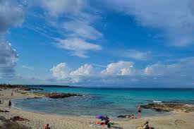 Es pujols is one of the most charming and lively towns in formentera, known to be a very touristy spot on the island. Appartamento Formentera Suite 10 Es Pujols Aktualisierte Preise Fur 2021