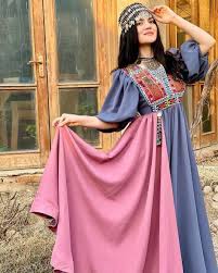 Speaking of the daily wear garments for women, it comprises of a long knee length cotton tunic. Ayeda Fashion On Instagram 7000 Afn In 2021 Afghan Dresses Afghan Fashion Afghani Clothes