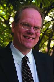 The Moody Bible Commentary: Rydelnik, Michael, Vanlaningham, Michael,  Barbieri, Louis A., Boyle, Michael, Coakley, James, Dyer, Charles H.,  Finkbeiner, David, Goodrich, John K., Green, Daniel, Hart, John F.,  Jelinek, John, Koessler, John