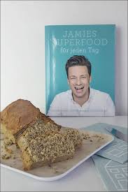 Nachgebacken Aus Jamies Superfood Jamie Oliver Proteinbrot Mit Selbstgemachter Zuckerfreier Marmelade Beide Rezepte Findet Ihr Im Blog Proteinbrot Superfood Brot Backen Ohne Mehl