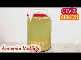 Ceviz Sirkesi Nasil Yapilir Kolesterole Ve Diyabete Faydali Mutlaka Deneyin Youtube Sifali Otlar Elma Sirkesi Yemek