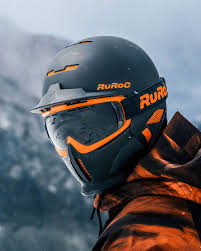 On Vous Presente Le Rg1 Dx Black Nova L Hiver Sera Ht Soyezprets 1erseptembre Ruroc Ruro Cool Bike Helmets Ski Helmets Motorcycle Helmet Design