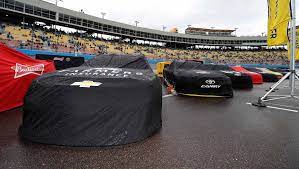 The end of stage two at bristol is lap 250, meaning nascar needs to sunday's race is the third spring race in the last four years to be delayed by rain. Nascar Race At Phoenix Finally Starts After Long Delay