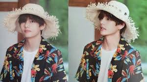 Bahkan, pemilk nama asli kim taehyung ini memberikan bocoran perihal proyek musik solonya tersebut di video yang belum lama dirilis bertajuk . Ketika Jawaban V Bts Buat 6 Member Lain Tertawa Saat Ditanya Soal Lirik Lagu Bts Yang Paling Disukai Tribunsolo Com