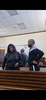 Mbele-sibbe het geweet “Gums en sy tjommie” se uurglas loop leeg