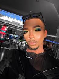 Lucia Wilson (@luckylucia123)