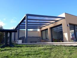 Realisation Client D Une Magnifique Pergola En Aluminium Pour Abriter Son Spa Pergola Aluminium Toit Pergola Pergola