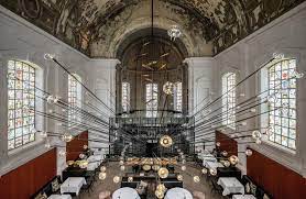 The jane werd eerder voorgesteld als 'la chapelle', maar dat was een projectnaam. The Jane Antwerp Restaurant 50best Discovery