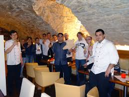 Schnell und sicher online buchen. Eine Kleine Feier Um Mitternacht In Der Hermann Lenz Bar Im Hotel Restaurant Anne Sophie Restaurant Feier