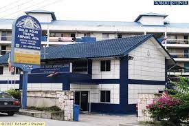 Since it is located in busy chinatown parking space is limited and it may be a good idea to park in the privatised car park opposite. Quaters Polis Trafik Ampang Home Facebook