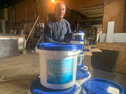 Hi cindy, bromine tablets do contain about 25% chlorine by weight, in the bdcmh formula, and chlorine can be used to reactivate bromide ions into bromine, so you can. Https Www Thealpenanews Com News Local News 2021 05 Chlorine Shortage Could Affect Summer Fun For Pool Hot Tub Owners