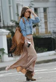 1001 Idees Avec Quoi Porter Une Chemise En Jean Boho Style Shirts Fashion Denim Shirt