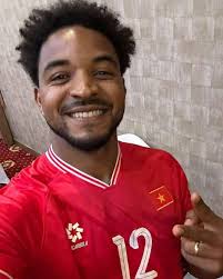 Á hậu Huyền My: "Xuân Son đã là người Việt Nam, chúng ta nên đùm bọc nhau  hơn là nói phiến diện"