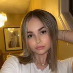 Dana Doughty's Instagram, Twitter & Facebook