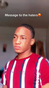 Deandre Fowler's Instagram, Twitter & Facebook