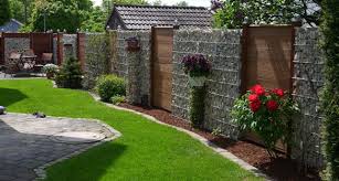 Http Www Steinhafen Com Zierkies Zaun Images Gartenzauniiw Jpg Garten Paletten Garten Gartenmauern