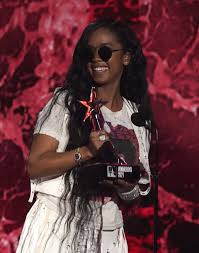 When she came out to join migos for a performance of their culture iii song type shit, cardi revealed a baby bump. Fdiyuz2cbss2m