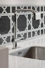 Associé à une cuisine équipées aux teintes claires, il apportera un look à la fois tendance et raffiné. Quelle Faience Choisir Pour Une Cuisine Moderne Raison Home