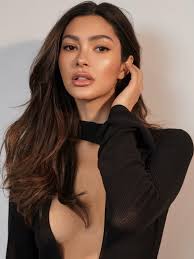 Fotografias Oficiales de las 11 Candidatas del Reinado de EL Salvador 2020  👑💐 Cual de ellas es tu Favorita? ❤️👑💐