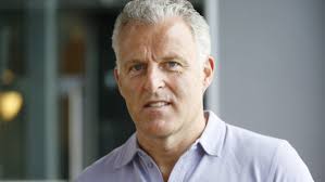 De vries, misdaadverslaggever (crime reporter) (1995−2012). Ridouan Taghi Stuurt Peter R De Vries Bericht Over Doodsbedreiging