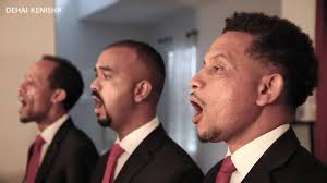 ኣድምጽ መዝሙር መልኣክቲ ክርስቶስ ሎሚ ተወሊዱ