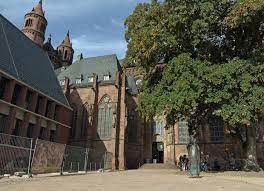 Seit der auflösung des bistums worms anfang des 19. Pachter Fur Cafe Im Haus Am Dom Gefunden