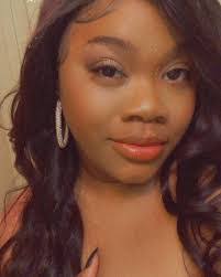 Tashia Evans's Instagram, Twitter & Facebook