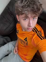 18, single, Berlin 💕💕📍