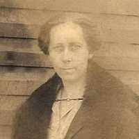 Cora Booth's Instagram, Twitter & Facebook