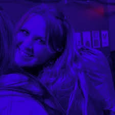 Lily Kern ✨ (@lilyispeace)