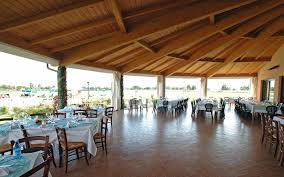 Casa in maremma tuscany village è un ottimo punto di partenza per andare alla scoperta di suggestive cantine del territorio, dove poter degustare ottimi vini toscani accompagnati da deliziosi prodotti tipici locali. Villaggio Casa In Maremma Toscana Scarlino Gr Offerta Lidl Viaggi Mare Natura