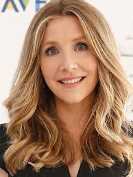 Sarah chalke is a canadian actress known worldwide mostly for her role in the nbc produced comedy series 'scrubs' and for her recurring role in the critically acclaimed cbs sitcom 'how i met your mother'. Sarah Chalke Microsoft Store