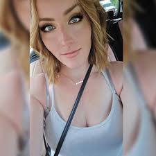 Where to find big rolls of wrapping paper in Footville, WI?