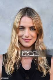 101 Photos & High Res Pictures