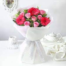 Prices work out at £20 per month if you go for the. Bunch Of Pink Flowers Gift Send New Year Gifts Online Hd1094053 Igp Com