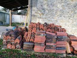 Achetez Tuiles Tige De Botte Occasion Annonce Vente A Saint Porchaire 17 Wb163872819