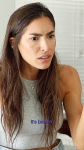 Nikki Howard's Instagram, Twitter & Facebook