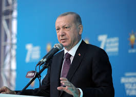 وأضاف أنه يحب الشعب المصري قائلا أعرف الشعب. Ø£Ø±Ø¯ÙˆØºØ§Ù† ÙŠØ±Ø¯ Ø¹Ù„Ù‰ Ù…Ø¹Ø§Ø±Ø¶ Ù‡Ø¯Ø¯Ù‡ Ø¨Ù€ Ø§Ù„Ø¥Ø¹Ø¯Ø§Ù… ÙˆÙŠØªÙˆØ¬Ù‡ Ù„Ù„Ù‚Ø¶Ø§Ø¡ ÙˆÙƒØ§Ù„Ø© Ø£Ù†Ø¨Ø§Ø¡ ØªØ±ÙƒÙŠØ§