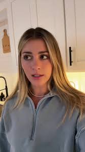 Kailey Walker 😎 (@kaileywalks)