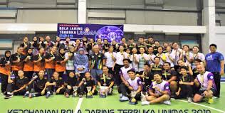 Persatuan bola jaring malaysia (pbjm) telah ditubuhkan pada 21 mac 1978. Pasukan Sukma Sarawak Juarai Kejohanan Bola Jaring Terbuka Unimas 2019 Sarawak News Network