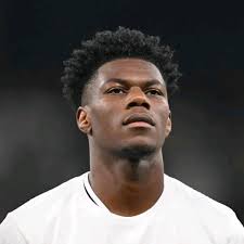 Who Will Play Centerfield For Us Next Season ?